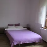 Проживание в семье Velde